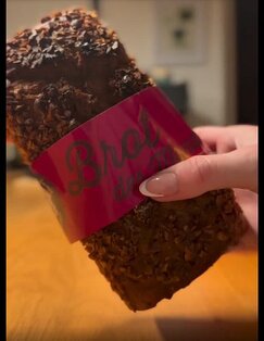 Das Erdnuss Mörli mit gerösteten Erdnüssen und Möhrenstiften